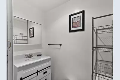 815  Buchholz St, Two Rivers, WI 54241 - Photo 9