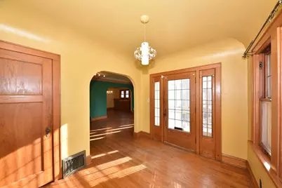 5730 N 35th St, Milwaukee, WI 53209 - Photo 7