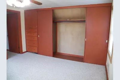 3606  Division St, Manitowoc, WI 54220 - Photo 17