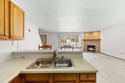 4225 W Grange Ave, Greenfield, WI 53221 - Photo 7