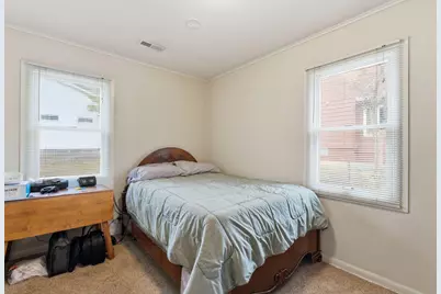 2736  Nagawicka Ave, Delafield, WI 53018 - Photo 15