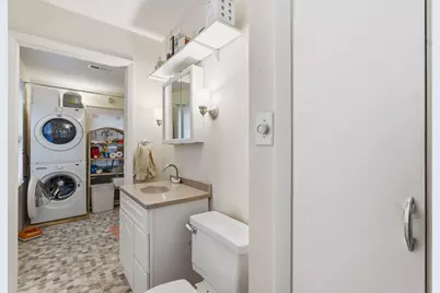 2736  Nagawicka Ave, Delafield, WI 53018 - Photo 17