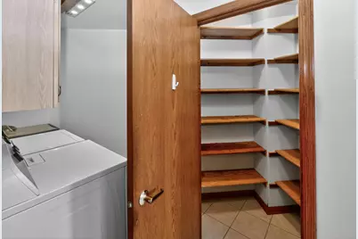 2415  Walnut Grove Ct #B, Brookfield, WI 53005 - Photo 19