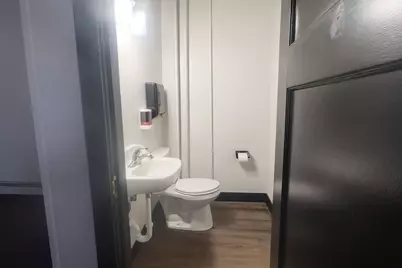 246 S Main St, Fond du Lac, WI 54935 - Photo 9