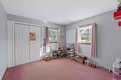 806  Memorial Dr, Kewaskum, WI 53040 - Photo 11