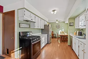 806 Memorial Dr, Kewaskum, WI 53040 - Photo 3