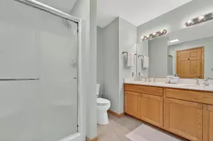 8454 Northview Dr, Pleasant Prairie, WI 53158 - Photo 15