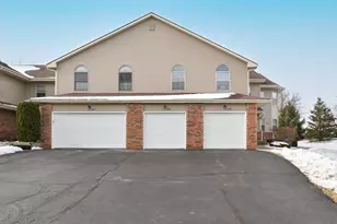 110 Eagle Pointe Dr, Delavan, WI 53115 - Photo 7