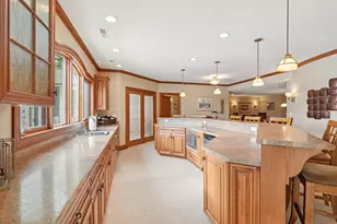 1701 E Bristlecone Dr, Hartland, WI 53029 - Photo 67