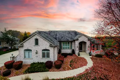 1701 E Bristlecone Dr, Hartland, WI 53029 - Photo 9