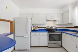 1963 Cascade Dr, Waukesha, WI 53188 - Photo 19