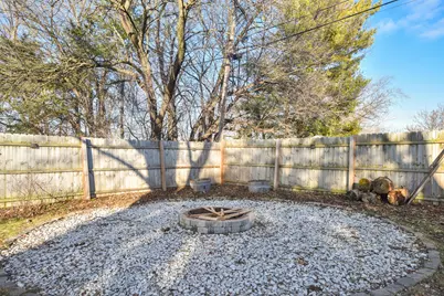 917  Lincoln Dr, West Bend, WI 53095 - Photo 27