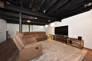 917 Lincoln Dr, West Bend, WI 53095 - Photo 21