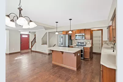 9304 W Mt Zion Dr, Milwaukee, WI 53224 - Photo 5