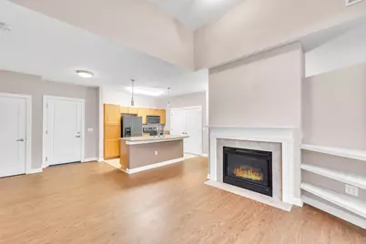 141  Main St #420, Racine, WI 53403 - Photo 9