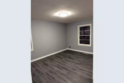 5817 N 91st St, Milwaukee, WI 53225 - Photo 9