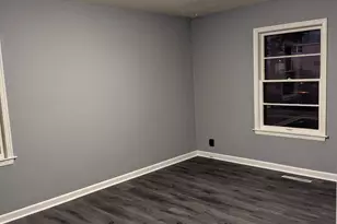 5817 N 91st St, Milwaukee, WI 53225 - Photo 9