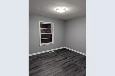 5817 N 91st St, Milwaukee, WI 53225 - Photo 11