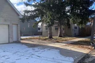 2200 S 84th St, West Allis, WI 53227 - Photo 25