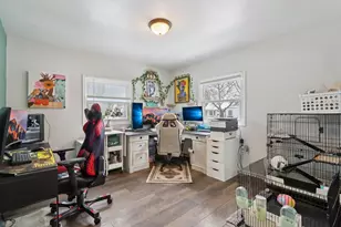 433 W Martin Ln, Milwaukee, WI 53207 - Photo 17