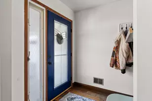 2440 Victoria Dr, Manitowoc Rapids, WI 54220 - Photo 3