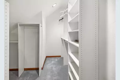 2003 S Valley Spring Dr, New Berlin, WI 53151 - Photo 53