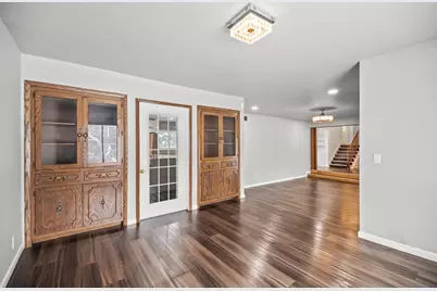 2003 S Valley Spring Dr, New Berlin, WI 53151 - Photo 9