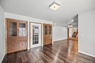 2003 S Valley Spring Dr, New Berlin, WI 53151 - Photo 9