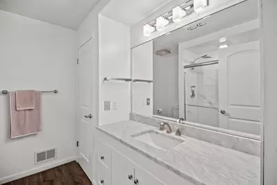 2003 S Valley Spring Dr, New Berlin, WI 53151 - Photo 29