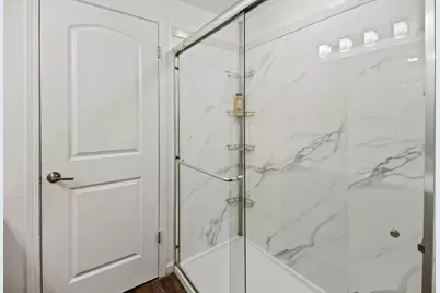 2003 S Valley Spring Dr, New Berlin, WI 53151 - Photo 35