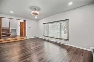 2003 S Valley Spring Dr, New Berlin, WI 53151 - Photo 7