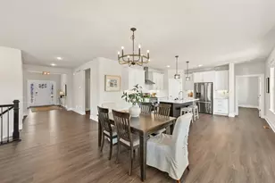 N75W17838 Woody Ln, Menomonee Falls, WI 53051 - Photo 7