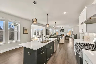 N75W17838  Woody Ln, Menomonee Falls, WI 53051 - Photo 13