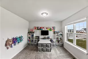 1084 Spruce Ct, Oconomowoc, WI 53066 - Photo 13