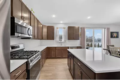 9594 S Sophia Ct, Franklin, WI 53132 - Photo 7