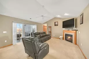 12248 W Virginia Cir, Franklin, WI 53132 - Photo 11