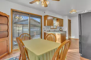 604 Robin St, West Bend, WI 53090 - Photo 7