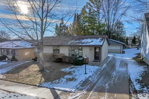 604 Robin St, West Bend, WI 53090 - Photo 31