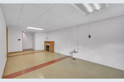 604  Robin St, West Bend, WI 53090 - Photo 19