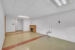 604 Robin St, West Bend, WI 53090 - Photo 19