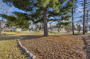 S17W36879 Henry St, Ottawa, WI 53118 - Photo 27