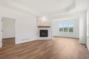 2108 Bluestem Dr, Waukesha, WI 53189 - Photo 9