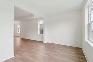 2119 Bluestem Dr, Waukesha, WI 53189 - Photo 11