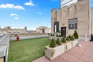 606 W Wisconsin Ave, Milwaukee, WI 53203 - Photo 23