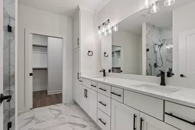 2125  Bluestem Dr #0102, Waukesha, WI 53189 - Photo 15