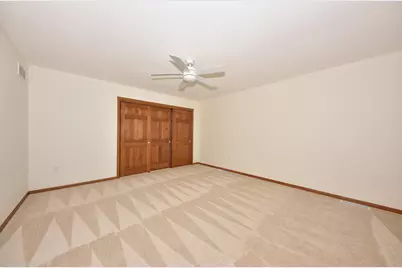 359  Hartford Sq #5, Hartford, WI 53027 - Photo 21