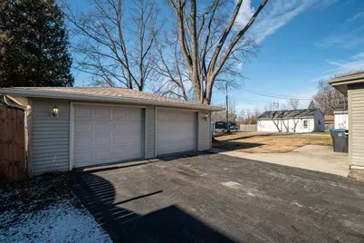 6  Timmer Ln, Racine, WI 53406 - Photo 3