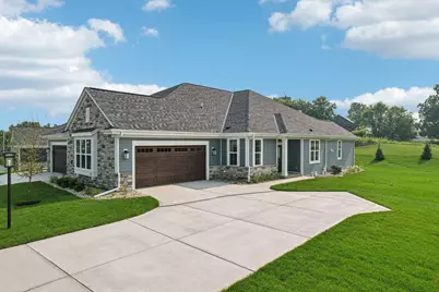 2117  Bluestem Dr #0202, Waukesha, WI 53189 - Photo 3