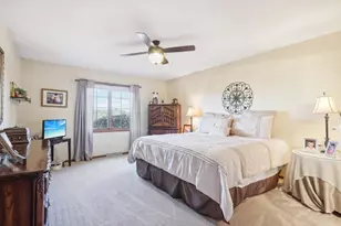 W203N16198 Pin Oak Cir, Jackson, WI 53037 - Photo 7