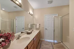 1220 E Locust St, Milwaukee, WI 53212 - Photo 15
